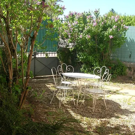 Gite Les Minimes Avallon Exterior photo